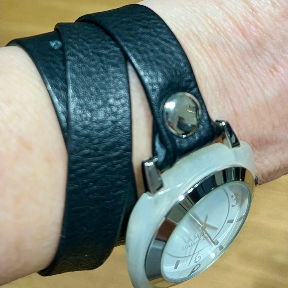 La Mer Collections Black & Silver Odyssey Wrap Analog Watch with New Battery - Picture 4 of 15